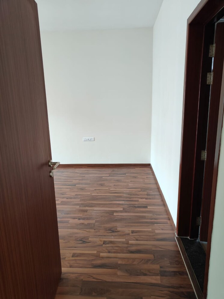 Room, lnt-raintree-boulevard 3.5 Bedroom 1935 Sq.Ft. Apartment In Hebbal Bangalore 8837403