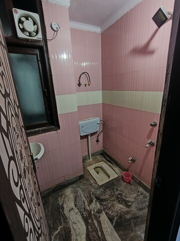 Bathroom in 3 BHK Builder Floor at Govindpuri – for Rent