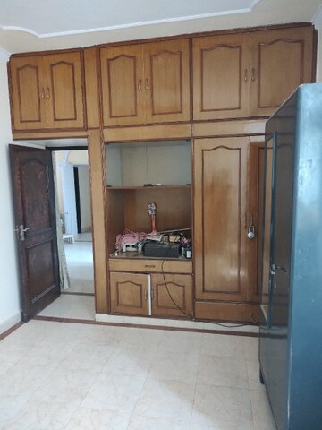 Furnished Amenities in 3 BHK Builder Floor at Sector 38 – for Rent