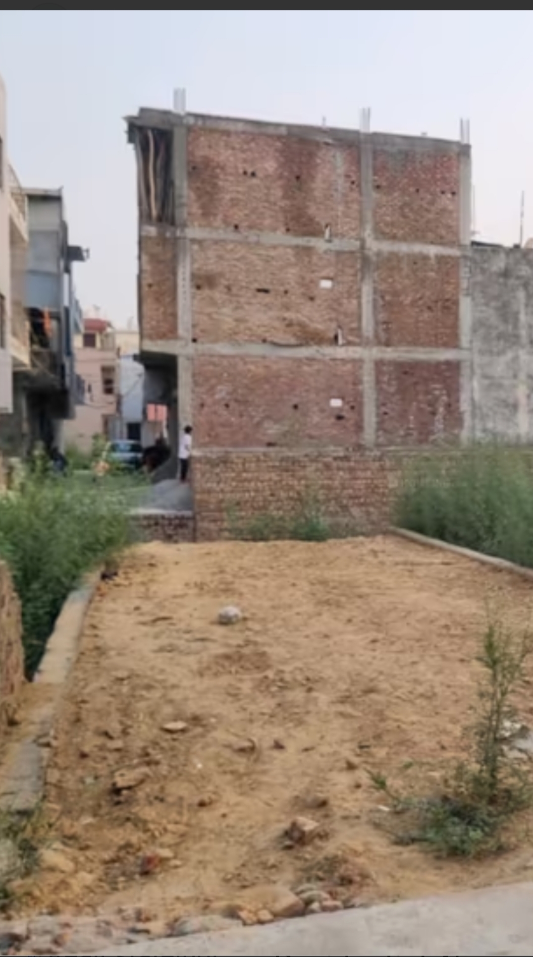 Plot For Sale in Avantika Colony