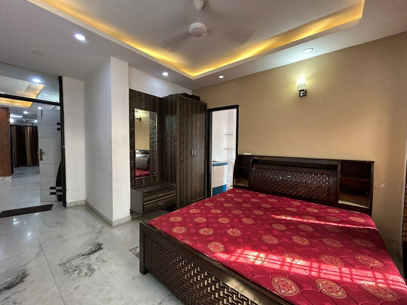 3 BHK Builder Floor For Rent in Saket