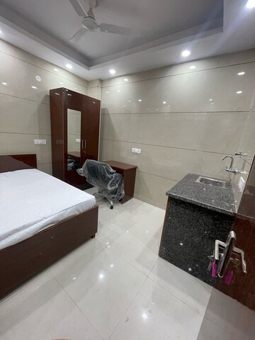  Pg For Rent in Karol Bagh