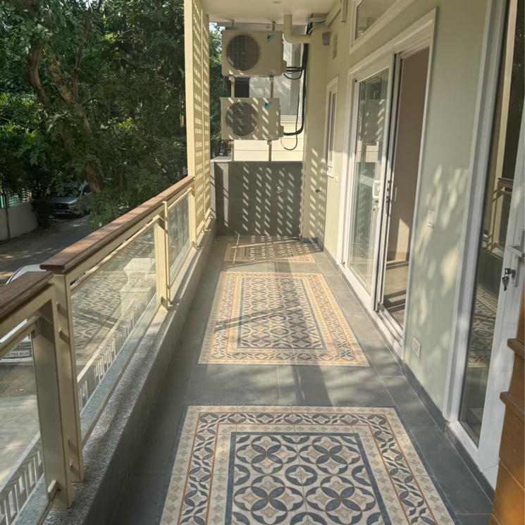 Balcony, dlf-central-arcade 3 Bedroom 215 Sq.Yd. Builder Floor In Sector 25 Gurgaon 8838003