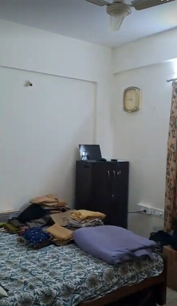 Master Bedroom in 3.5 BHK Apartment at Hoysala Sai Shelters, Sanjay Nagar – for Rent