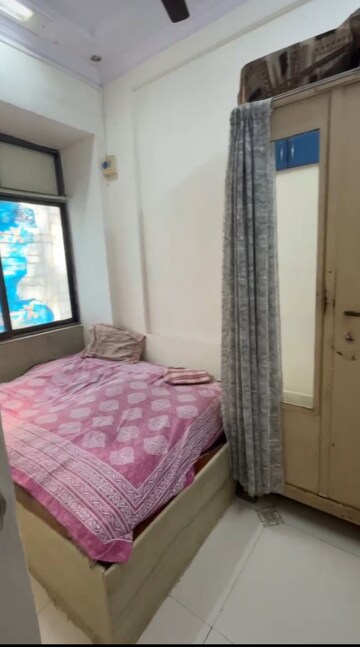 Bedroom in 1 BHK Apartment at Ikebana, Matunga East – for Rent