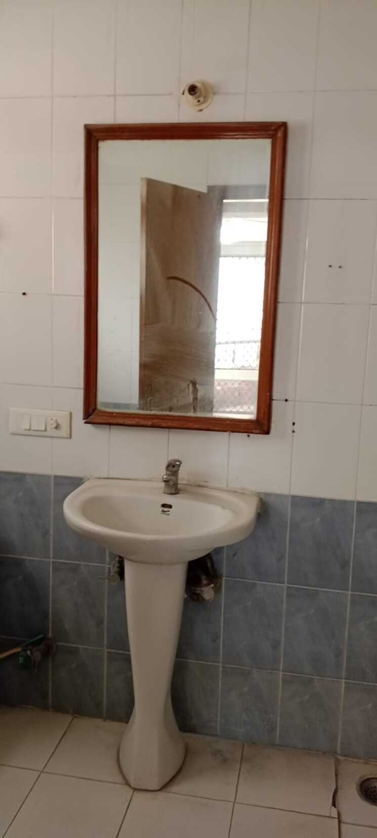 Bathroom, vip road 2 Bedroom 1292 Sq.Ft. Apartment In Vip Road Zirakpur 8837970