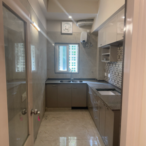 Building Lobby in 3 BHK Builder Floor at DLF Central Arcade, Sector 25 – for Sale