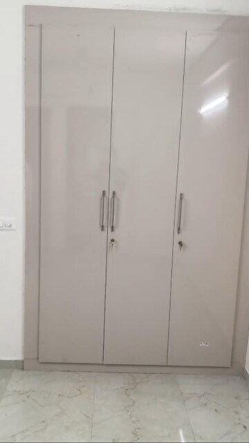 Furnished Amenities in 3.5 BHK Builder Floor at M3M Soulitude, Sector 89 – for Rent