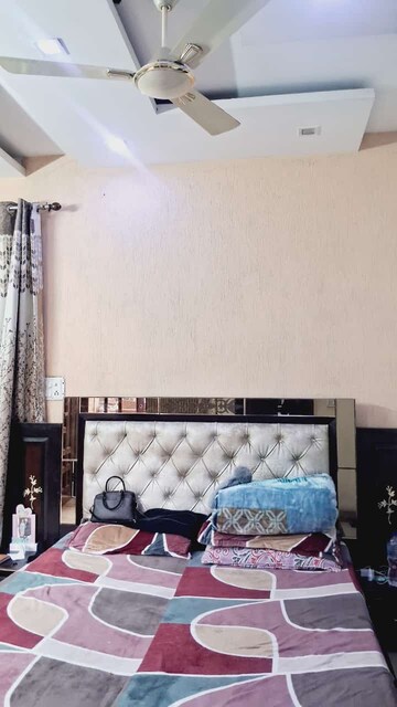 Room in  Pg at Karol Bagh – for Rent