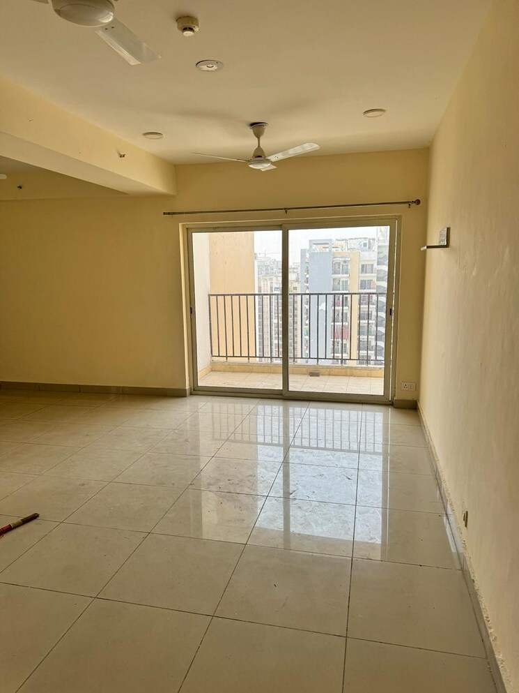 Room, gulshan-bellina 3 Bedroom 919 Sq.Ft. Apartment In Sector 16 Greater Noida Greater Noida 8838159