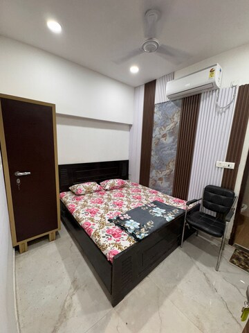 Room in  Pg at Karol Bagh – for Rent