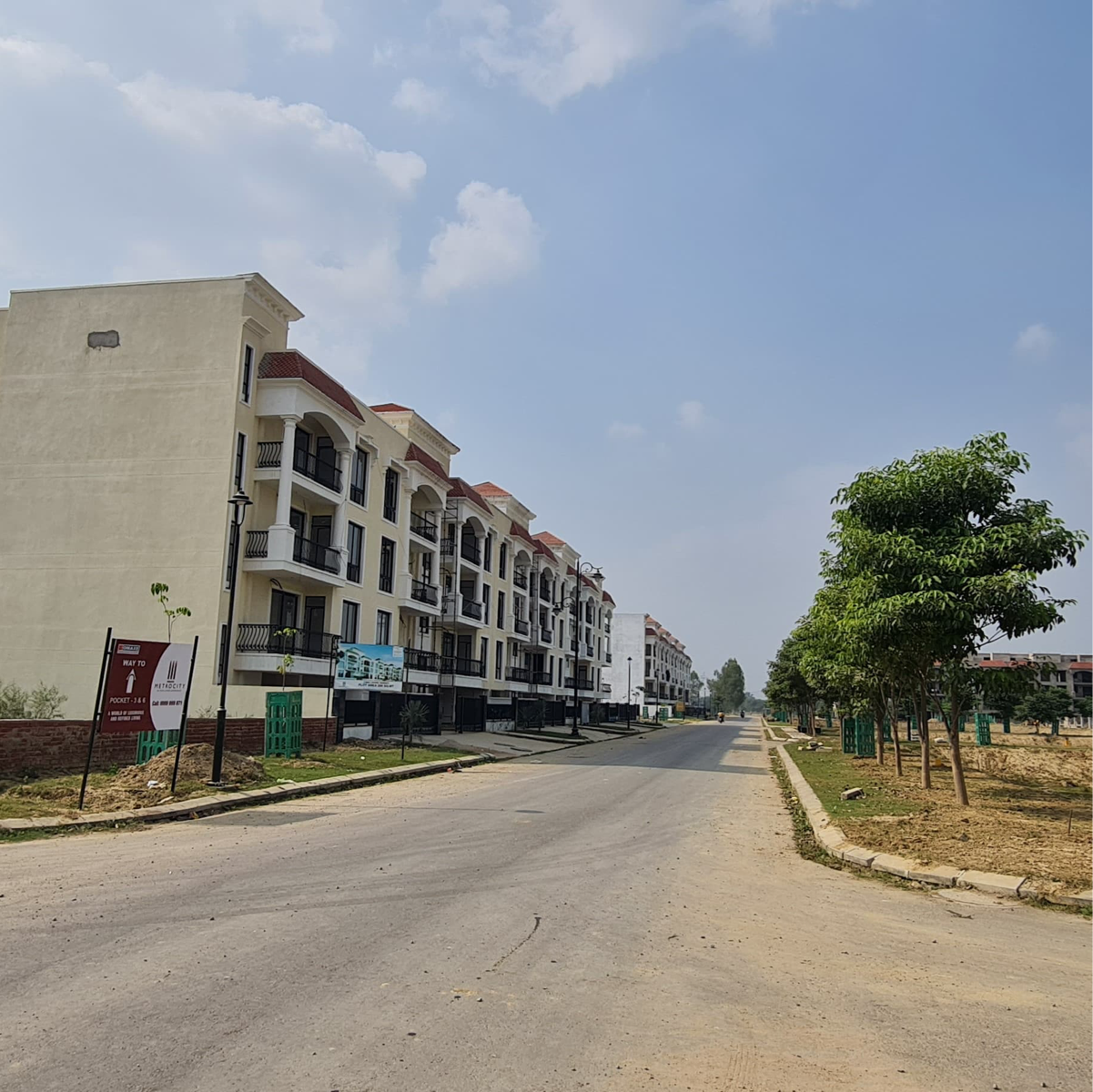 Plot For Sale in Omaxe Metro City