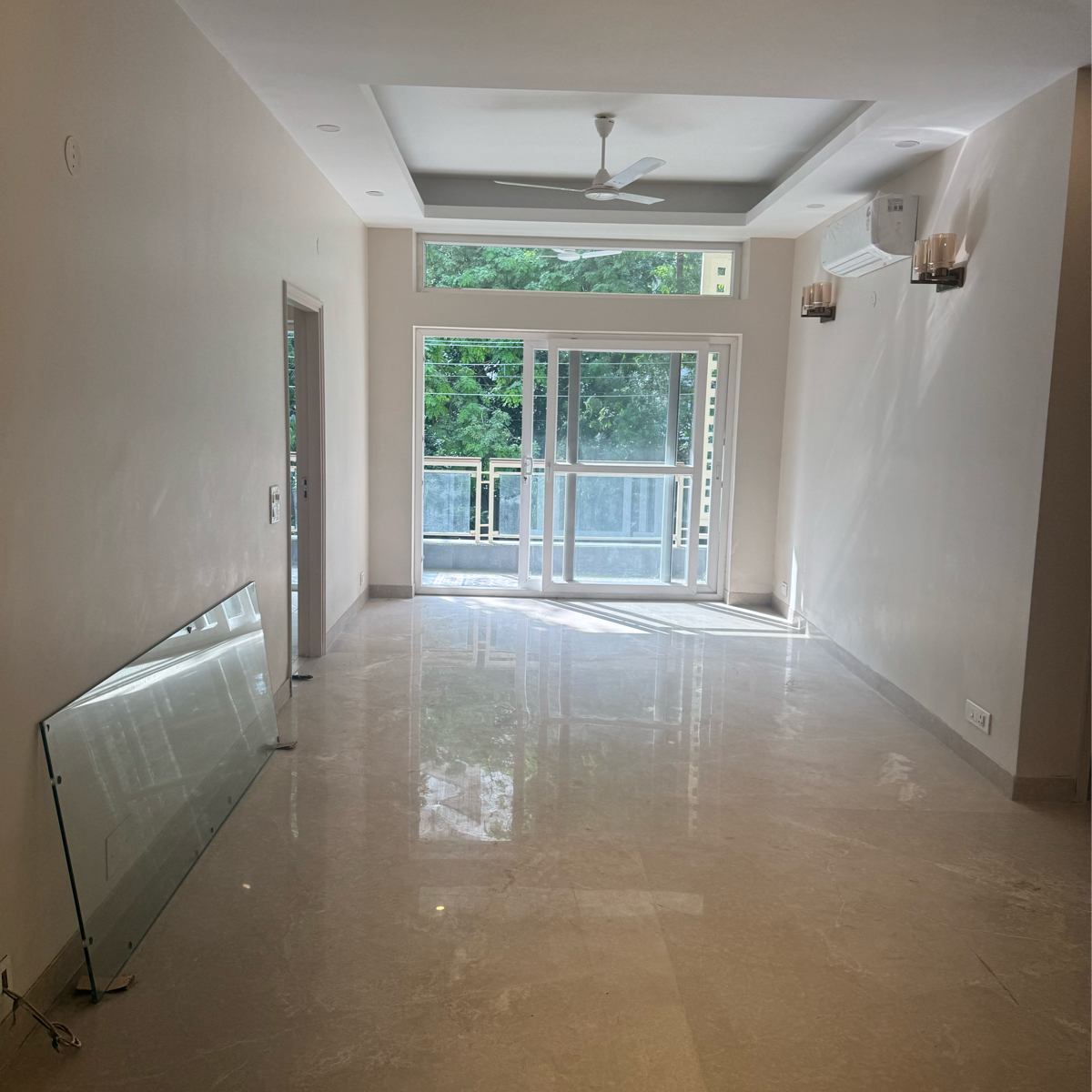 3 BHK + Pooja Room 215 Sq.Yd. Builder Floor in DLF Central Arcade