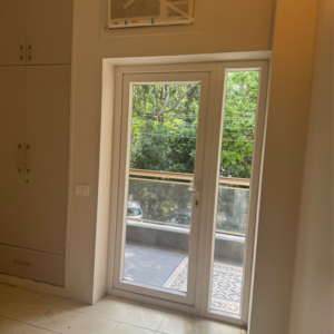 Room in 3 BHK Builder Floor at DLF Central Arcade, Sector 25 – for Sale