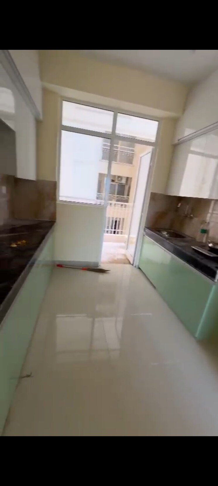 Kitchen, ajnara-homes 4 Bedroom 1960 Sq.Ft. Apartment In Sector 16b Greater Noida Greater Noida 8838222