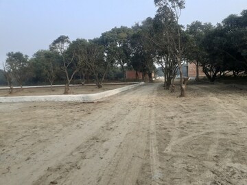 Plot Area in  Plot at Agra Expressway – for Sale