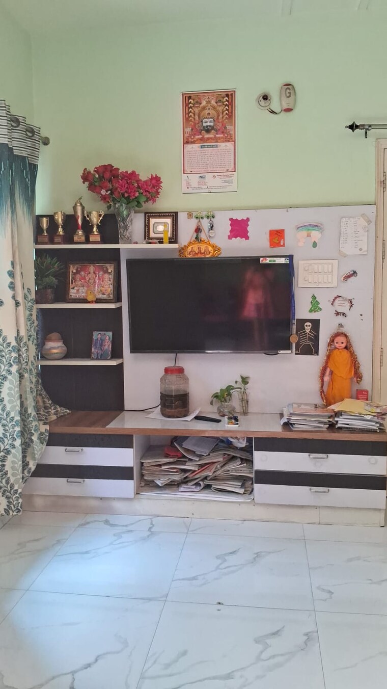 Living Room, sector 3 greater noida 2.5 Bedroom 120 Sq.Mt. Villa In Sector 3 Greater Noida Greater Noida 8838328