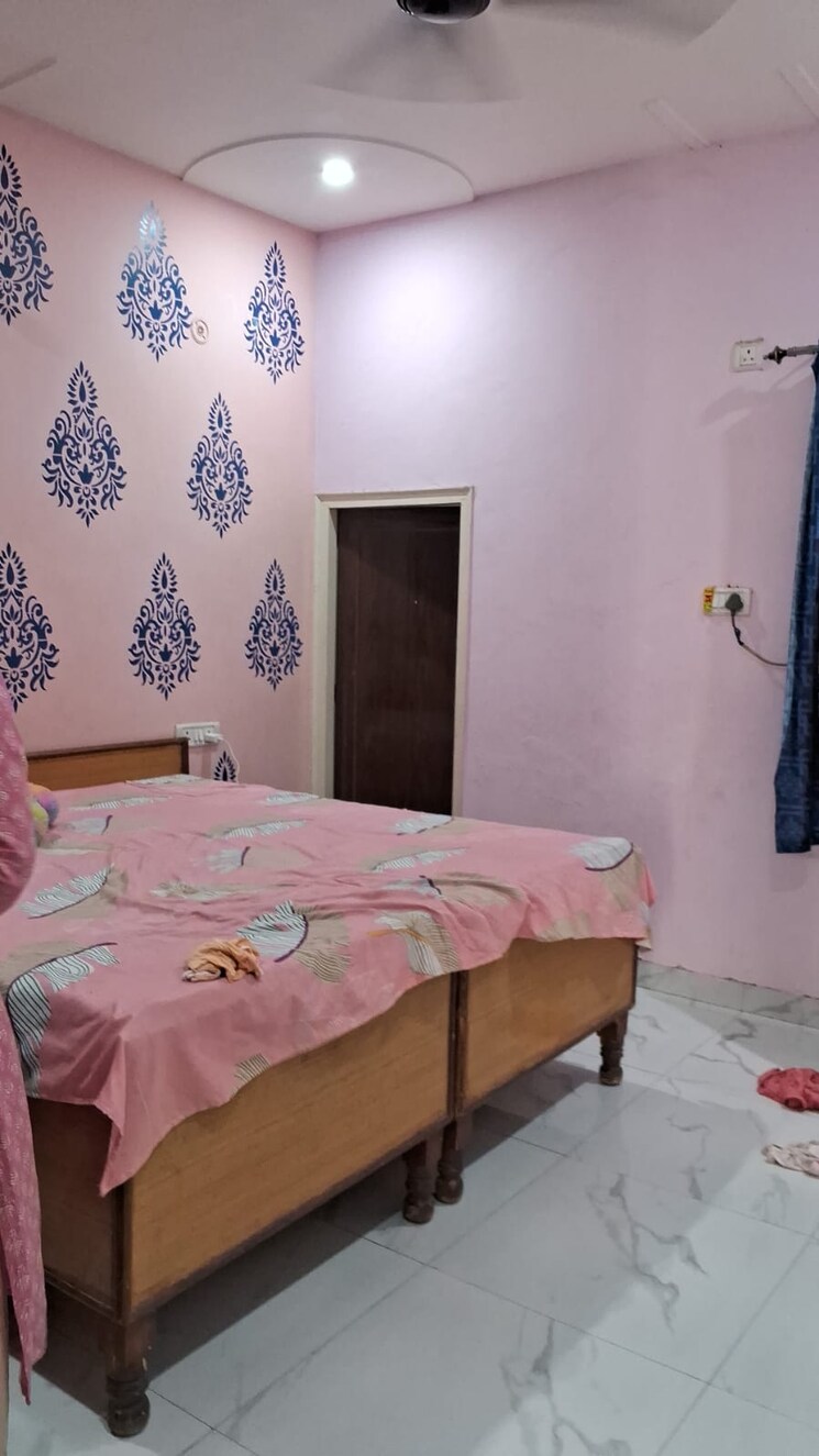 Bedroom, sector 3 greater noida 2.5 Bedroom 120 Sq.Mt. Villa In Sector 3 Greater Noida Greater Noida 8838328