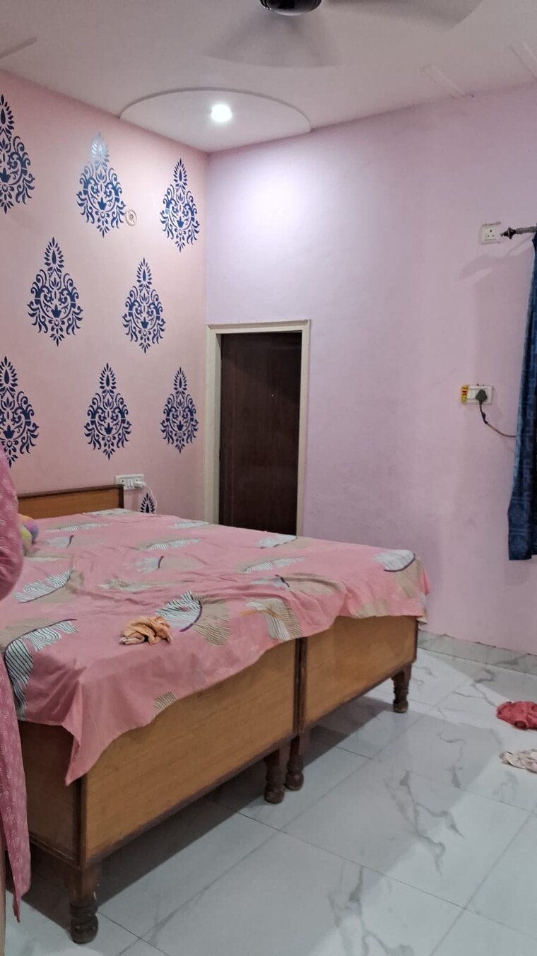 Bedroom, sector 3 greater noida 2.5 Bedroom 120 Sq.Mt. Villa In Sector 3 Greater Noida Greater Noida 8838328