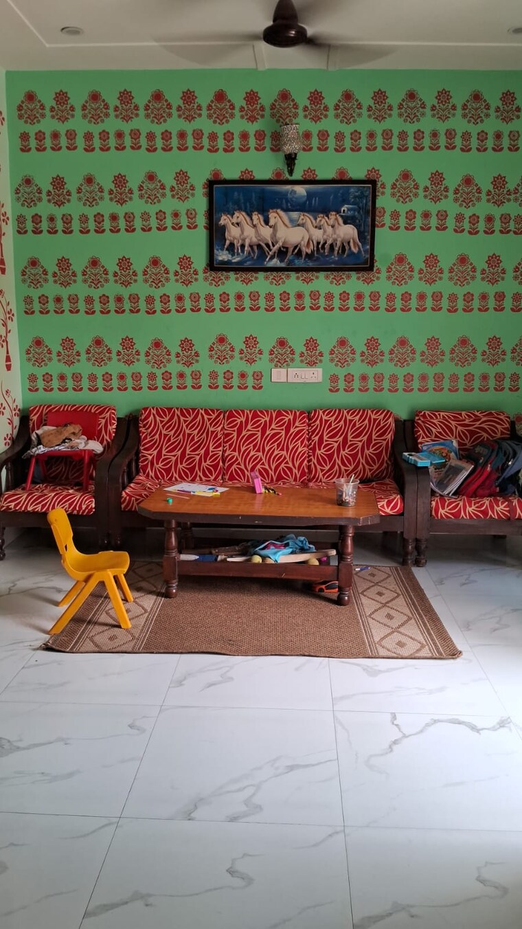 Living Room, sector 3 greater noida 2.5 Bedroom 120 Sq.Mt. Villa In Sector 3 Greater Noida Greater Noida 8838328