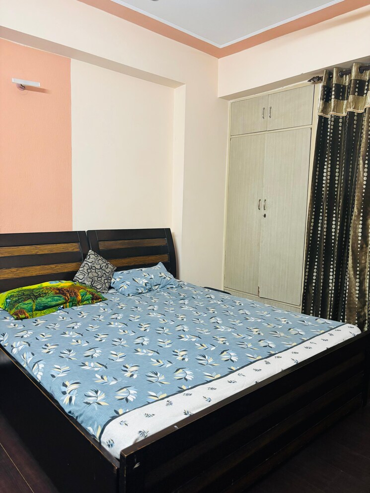 Bedroom, supertech-icon 2 Bedroom 1000 Sq.Ft. Apartment In Ahinsa Khand 2 Ghaziabad 8838323