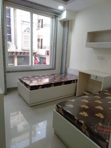 Room in  Pg at Karol Bagh – for Rent