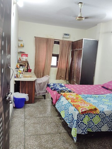 Room in  Pg at Karol Bagh – for Rent
