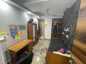 Room in  Pg at Karol Bagh – for Rent