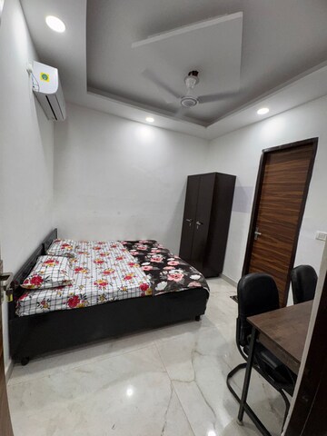 Room in  Pg at Karol Bagh – for Rent