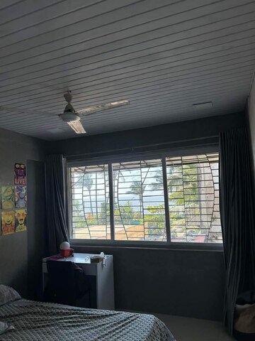 Bedroom in 2 BHK Apartment at Bandra West – for Rent