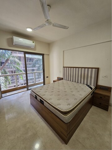 Bedroom in 2 BHK Apartment at Bandra West – for Rent