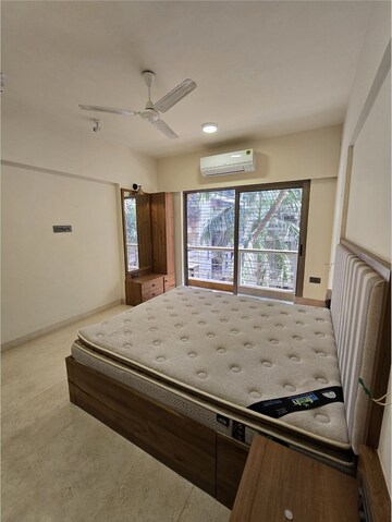 Bedroom in 2 BHK Apartment at Bandra West – for Rent