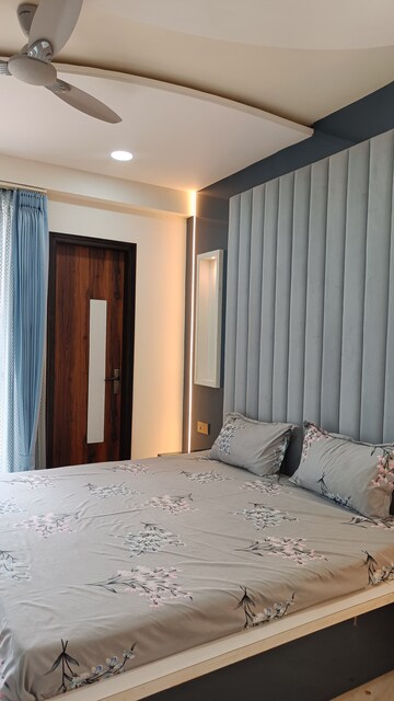 Bedroom in 3 BHK Apartment at Raja Park – for Rent