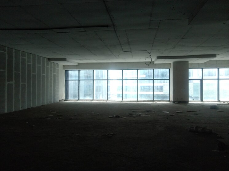  Parking, shree-naman-midtown Commercial Showroom 3500 Sq.Ft. In Dadar West Mumbai 8838668