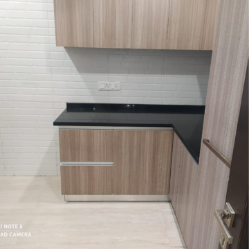 Bathroom in 3 BHK Builder Floor at DLF Central Arcade, Sector 25 – for Rent