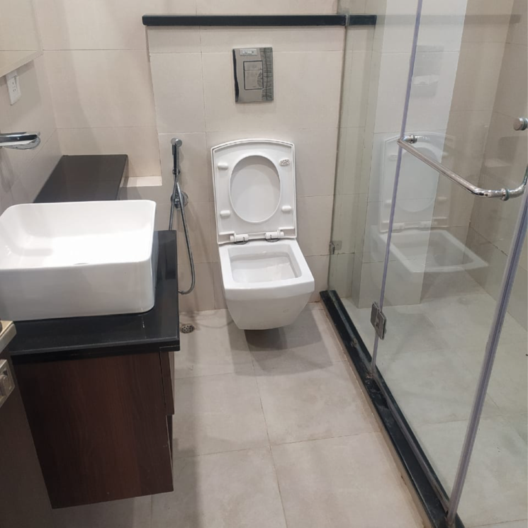 Bathroom, dlf-central-arcade 3 Bedroom 300 Sq.Yd. Builder Floor In Sector 25 Gurgaon 8838795