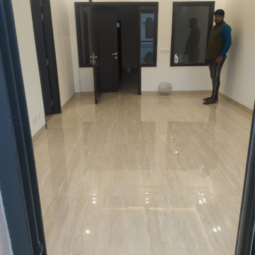 Kitchen in 3 BHK Builder Floor at DLF Central Arcade, Sector 25 – for Rent