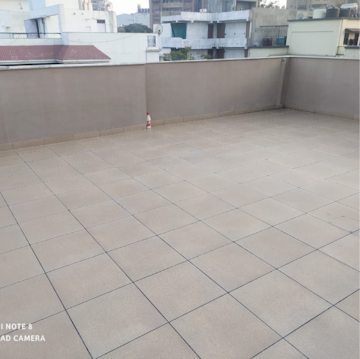 Balcony in 3 BHK Builder Floor at DLF Central Arcade, Sector 25 – for Rent
