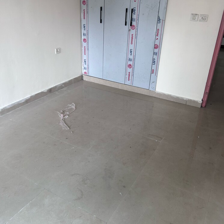 Room, upavp-ganga-yamuna-and-hindon-enclave 2 Bedroom 1100 Sq.Ft. Apartment In Siddharth Vihar Ghaziabad 8838801