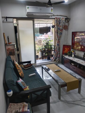 Master Bedroom in 2 BHK Apartment at Shree Mahavir Darshan, Lower Parel – for Rent