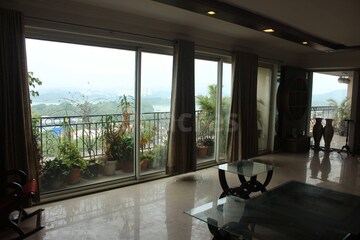 Gym in 5 BHK Apartment at Hiranandani Gardens Evita, Powai – for Sale