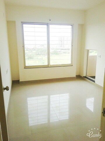 Room in 2.5 BHK Apartment at Mihan – for Rent