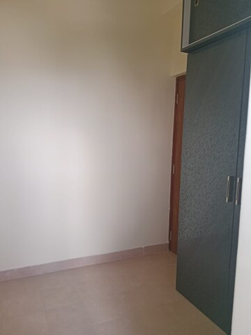 Room in 3 BHK Apartment at Prestige Tranquil, Kokapet – for Rent