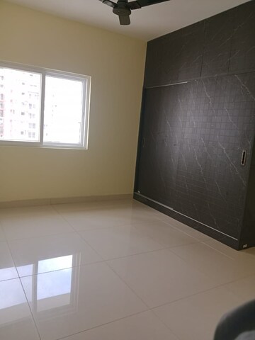 Room in 3 BHK Apartment at Prestige Tranquil, Kokapet – for Rent