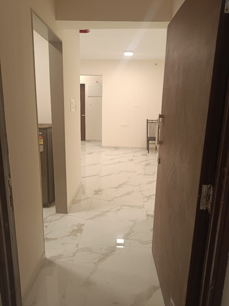 Entrance, kandivali west Pg For Boys In Kandivali West 8839232