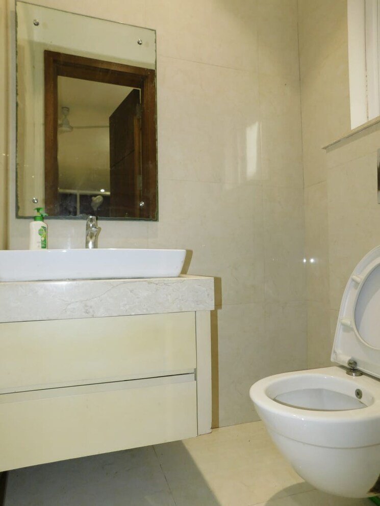Bathroom, greater kailash i Commercial Office Space 1805 Sq.Ft. In Greater Kailash I Delhi 8839260