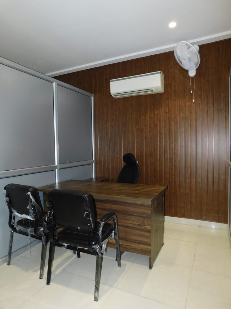 Team Area, greater kailash i Commercial Office Space 1805 Sq.Ft. In Greater Kailash I Delhi 8839260