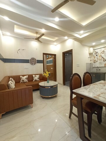 Team Area in 3 BHK Apartment at Niti Khand I – for Rent