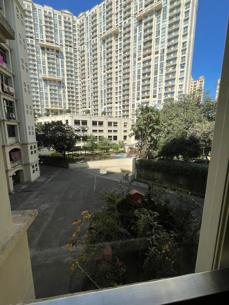 Exterior View, hiranandani-gardens-golden-oak 3 Bedroom 1400 Sq.Ft. Apartment In Powai Mumbai 8839298