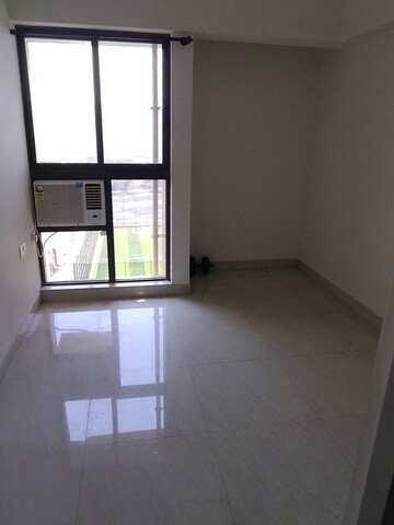 Room in 3 BHK Apartment at Niti Khand I – for Rent